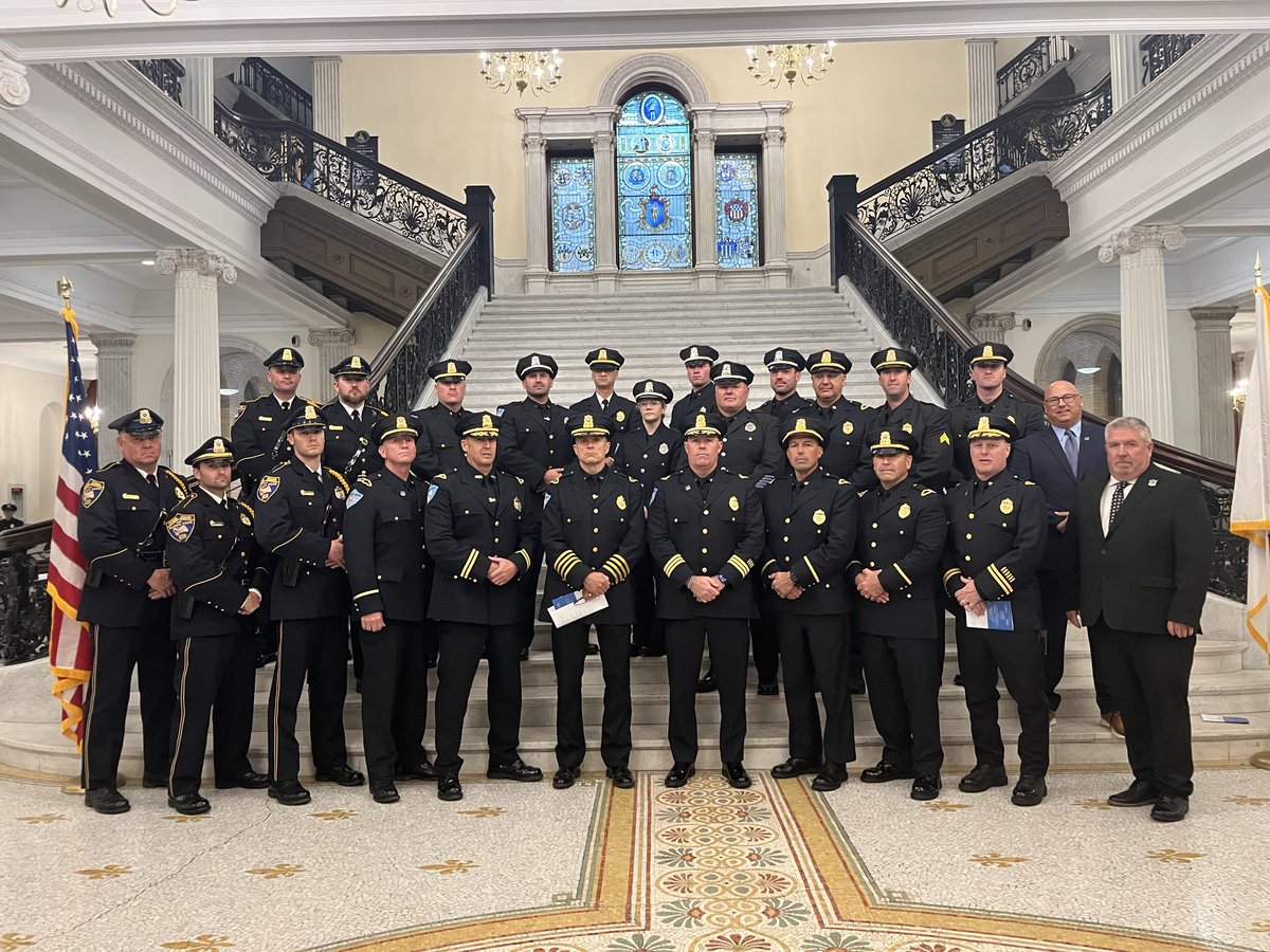 🇺🇸 NEPBA was proud to attend the 36th Annual MA Law Enforcement Memorial Ceremony in support of the Billerica PD, honoring Sgt. Ian Taylor as his name was added to the Memorial Wall. His service and sacrifice will never be forgotten.

#NeverForget #HonorTheFallen #Massachusetts
