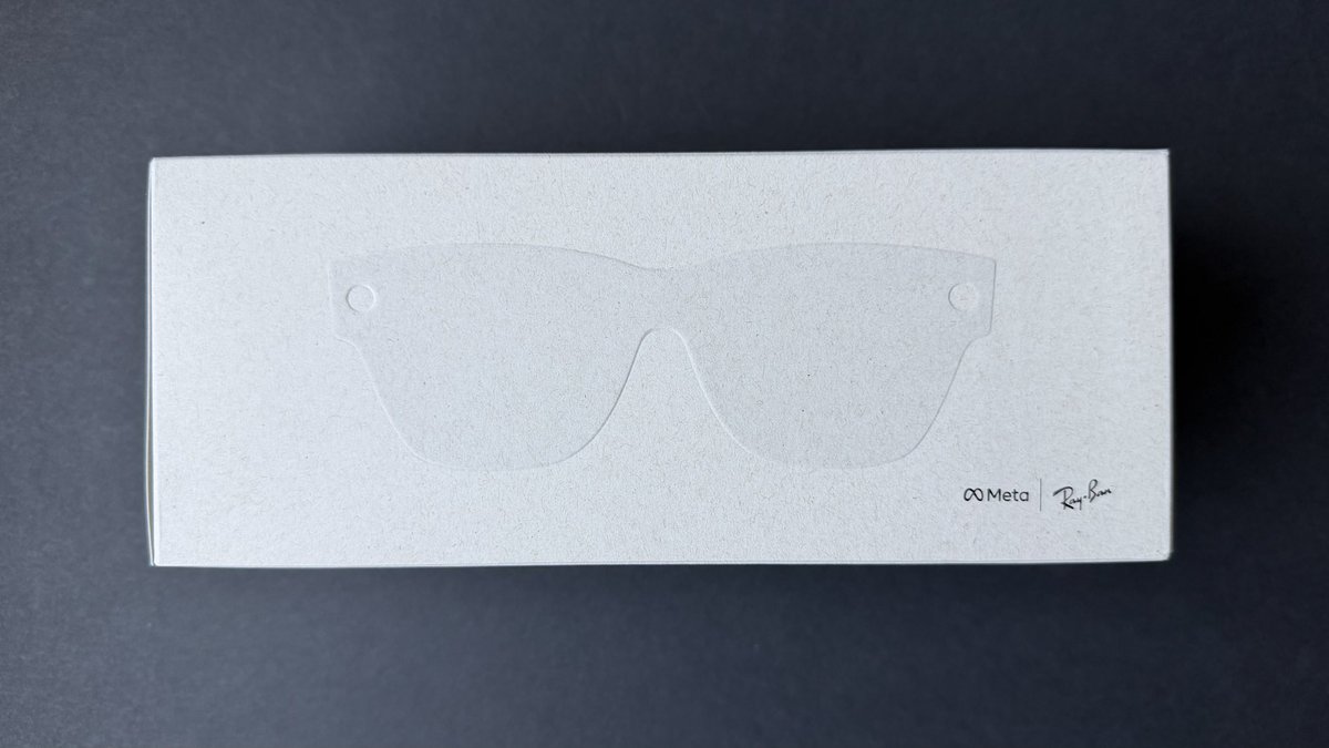 ReviewTheBest's tweet image. I’ve been impressed so far with the Meta Ray Ban Display, here’s my unboxing &amp;amp; first impressions video! 🚨

&quot;Meta Ray-Ban Display Smart Glasses Unboxing &amp;amp; Hands-On Review | First Impressions + Pre Review! 👇

🎥 youtu.be/5JgtfauC_Q4