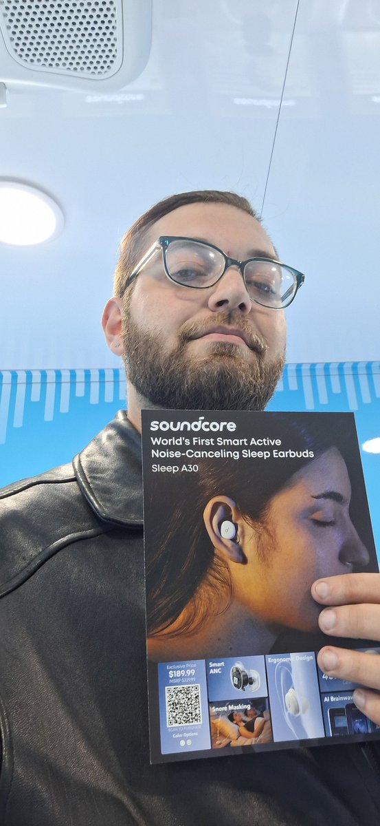 ItsSilverhand's tweet image. Found a nice spot at the mall today, didn&apos;t know quality headphones like these existed. #SoundcoreOpenEar #earbuds @soundcoreaudio