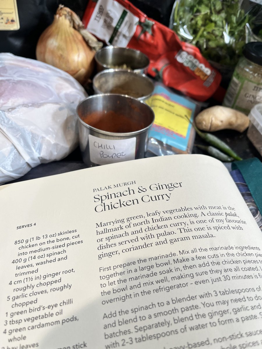 lee_wilkinson2's tweet image. 💥 For those in need of an iron boost, this spinach chicken certainly helps.  Enjoy! 😊 
 
🌟💫 Recipe taken from #MaunikaGowardhan Thali book - vm.tiktok.com/ZNdnrq7Jm/
 
#WilkoCooks #Homemade #ChickenCurry #IndianSaturday #FYP #TwitterSupperClub