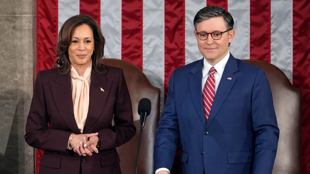 dontblamechar's tweet image. &quot;Mainstream media rushed to label 107 Days as a tell-all, trying to twist it into drama about other Democrats. That’s not what this book is.

Kamala doesn’t gossip. She reflects. And she doesn’t spend time on petty disagreements.&quot;

🔗: (dontblamechar.substack.com/p/107-days-pro…)