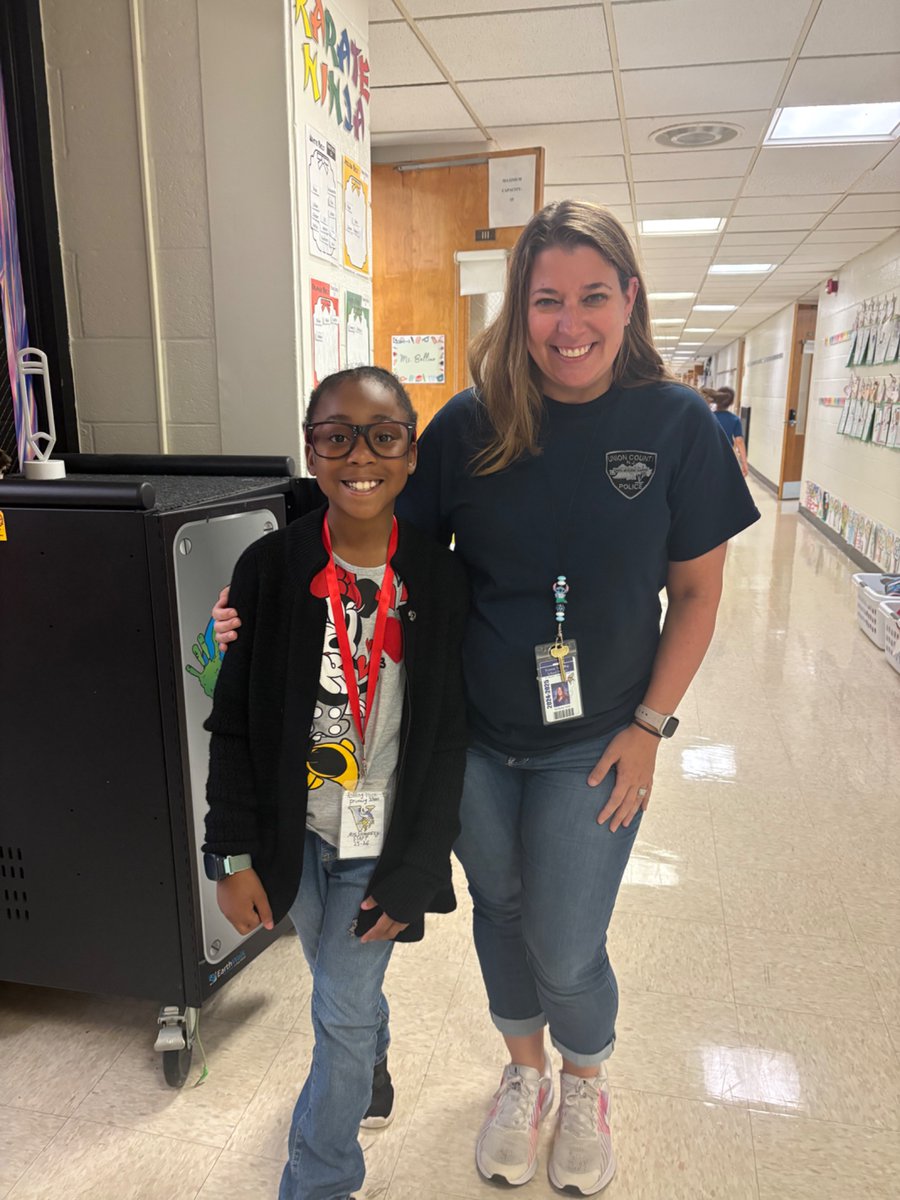 Mrs. Strongosky tweet media