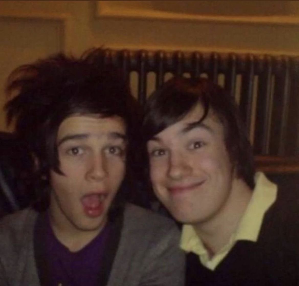 CH4NGE0FHE4RT's tweet image. i love him endlessly