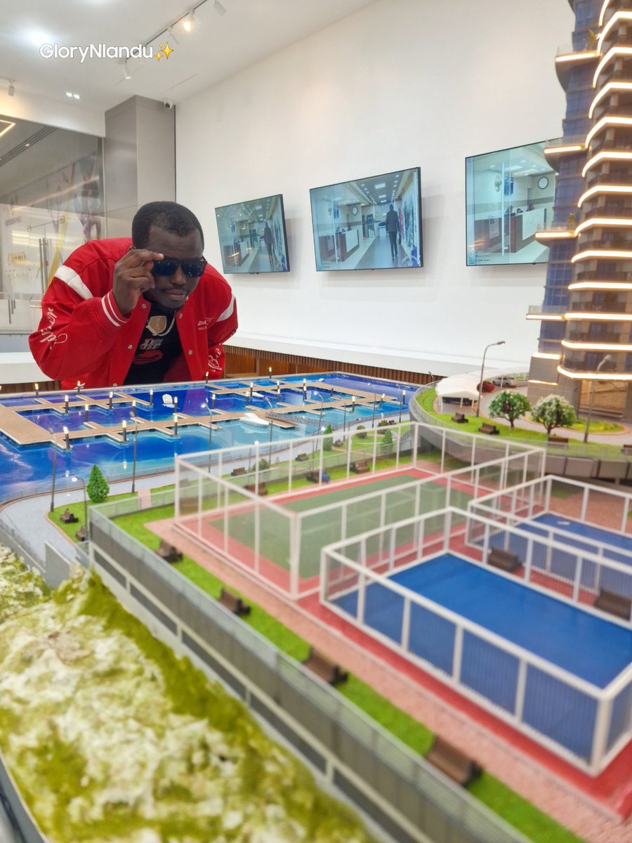 nlandu_glory's tweet image. L’architecture n’est pas qu’une construction, c’est une vision.
Penser le futur, bâtir avec conscience 🌍
#Architecture #EcoDesign #UrbanismeDurable