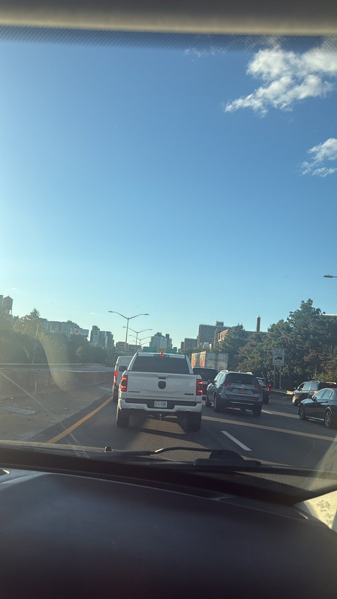 R0cco27's tweet photo. We out , Bronx bound https://t.co/WSDZBcCxH3