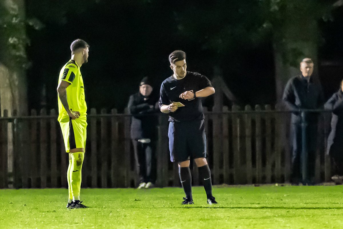 James_jarvv's tweet image. 07.10.25
Eastern Counties League Challenge Cup
Wroxham Reserves v Halesworth Town

Football under the lights👌🏼⚽️
📷 @vouttphoto