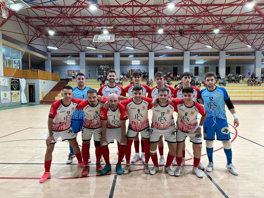 🏆 Spinola Chamartín <a href="/CD_Spinola/">CD Spínola Chamartín</a> e Infantes <a href="/InfantesFS/">Infantes Fútbol Sala</a> son los únicos equipos de Tercera División que siguen vivos en la Copa del Rey. El premio para ellos será recibir el 28 o 29 de octubre a un equipo de 2ª División.

#CopadelReyFS