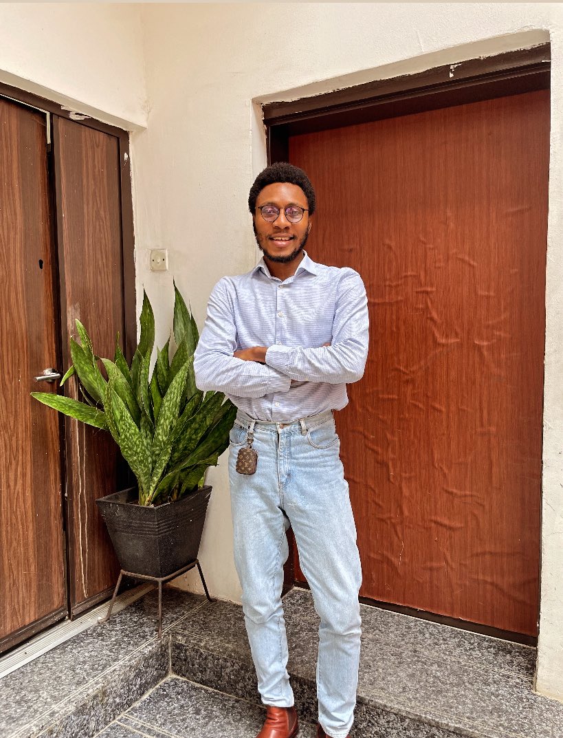 Theifeanyiii's tweet image. Day 3 - The Dress Code: Team color (Blue)
The perfect blend of professional and relaxed🩵 #CustomerServiceWeek
#MissionPossible