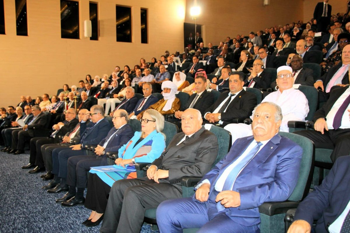 🌍 تحتفل #الجزائر و #الأمم_المتحدة معًا بثمانين عامًا من الالتزام المشترك من أجل السلام والتضامن والتعددية.
👈يُبنى السلام بالحوار.
👈يتحقق التنمية بالتعاون.
👈ويُصنع المستقبل بالعدالة والإدماج.
#الأمم_المتحدة #ميثاق_من_أجل_المستقبل 
#UN80 <a href="/Algeria_MFA/">وزارة الشؤون الخارجية| MFA-Algeria</a> <a href="/SavinaAmmassari/">Savina Ammassari</a> <a href="/UNarabic/">الأمم المتحدة</a>