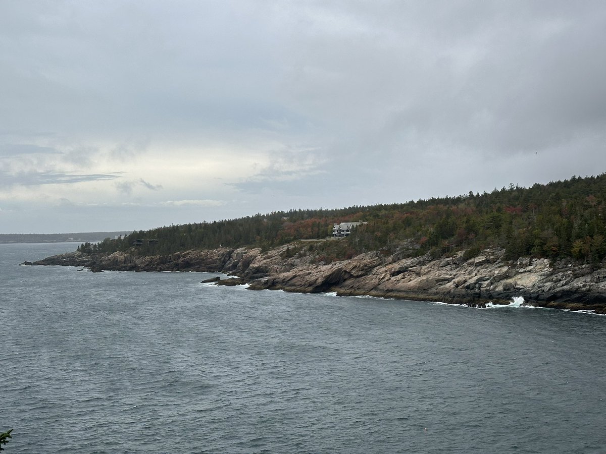 ryanb29073's tweet photo. Maine Excursion, Day 5.  Woke before the rain hit thankfully. Break down camp and head into Bar Harbor for whale watching. Received communiqué that voyage was canceled due to weather. Change of plans, drop Bar Harbor, aka Gatlinburg of Maine, to make progress in trip. https://t.co/4QQ2102ICt