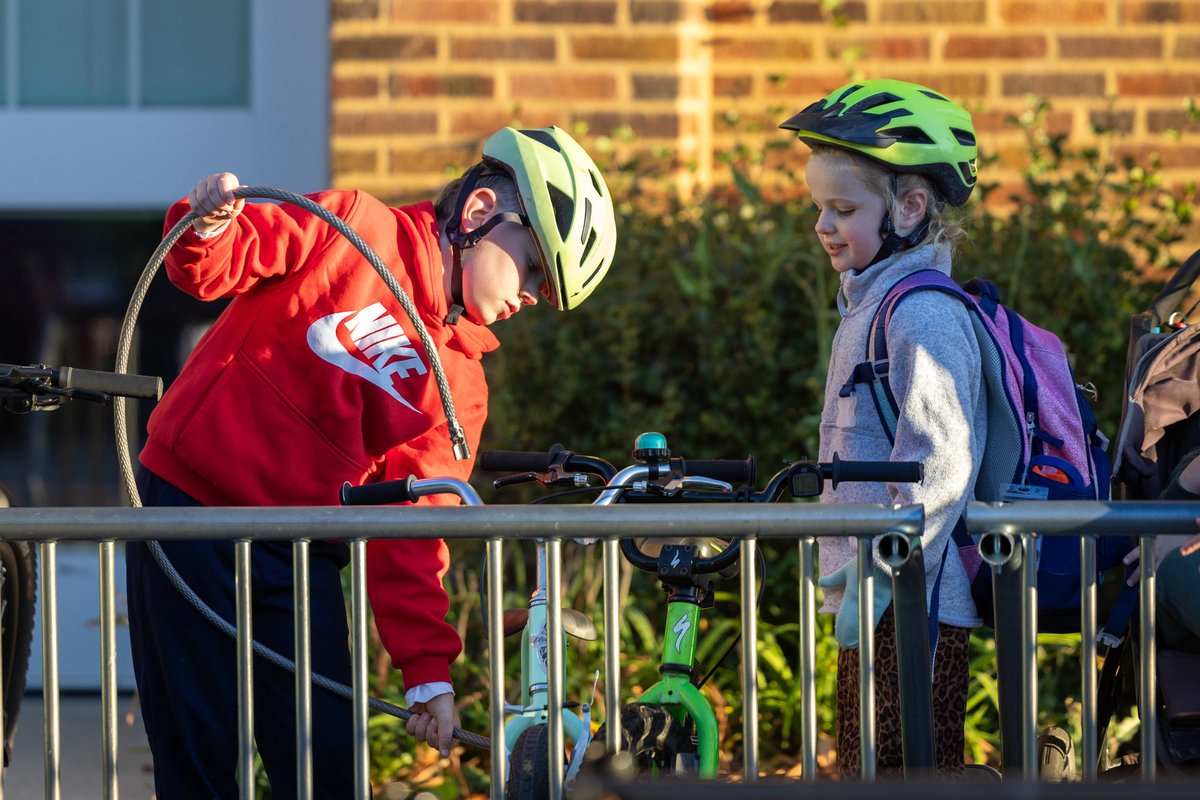 🚶‍♀️🚴‍♂️ Today was Walk &amp; Roll to School Day! Students across D205 started their morning with a little fresh air, movement, and fun on their way to school.

#WeAreD205