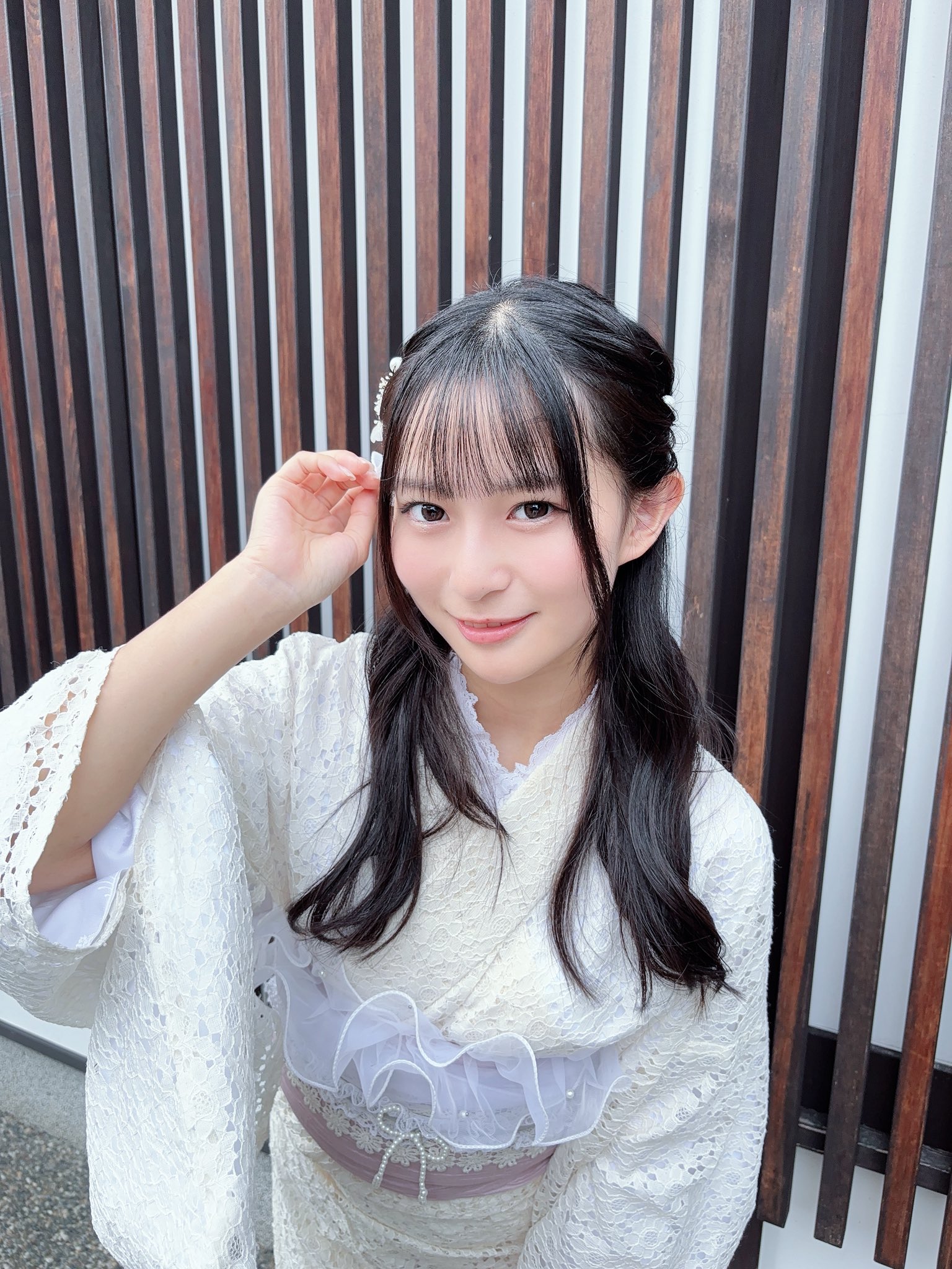 NMB48 9期生 衣笠彩実 生写真 ブロマイドチェキ セット NMB48 衣笠彩実 LIVE 2025 ランダム生写真 - メルカリ
