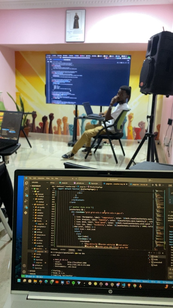 trenchkhid008's tweet photo. Whatβs preventing you from building with Move on Sui ecosystem?
#sui #buildwithmove #Web3Community https://t.co/ewzOvfqalG