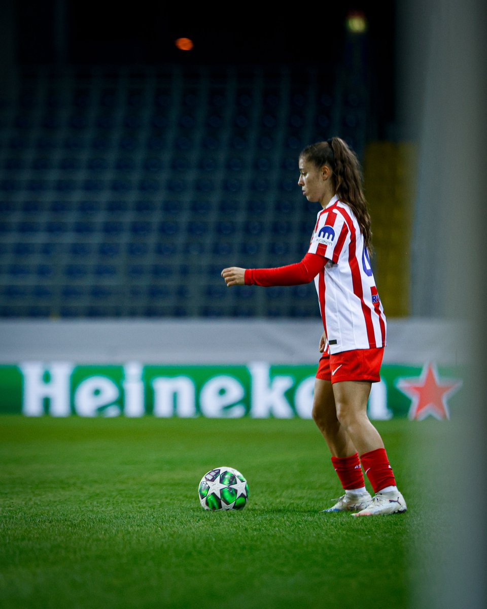 Debutar en Europa y con victoria ✌

¡Enhorabuena, Lydia, por tus primeros minutos en la <a href="/UWCL/">UEFA Women’s Champions League</a> con el primer equipo! 🔴⚪