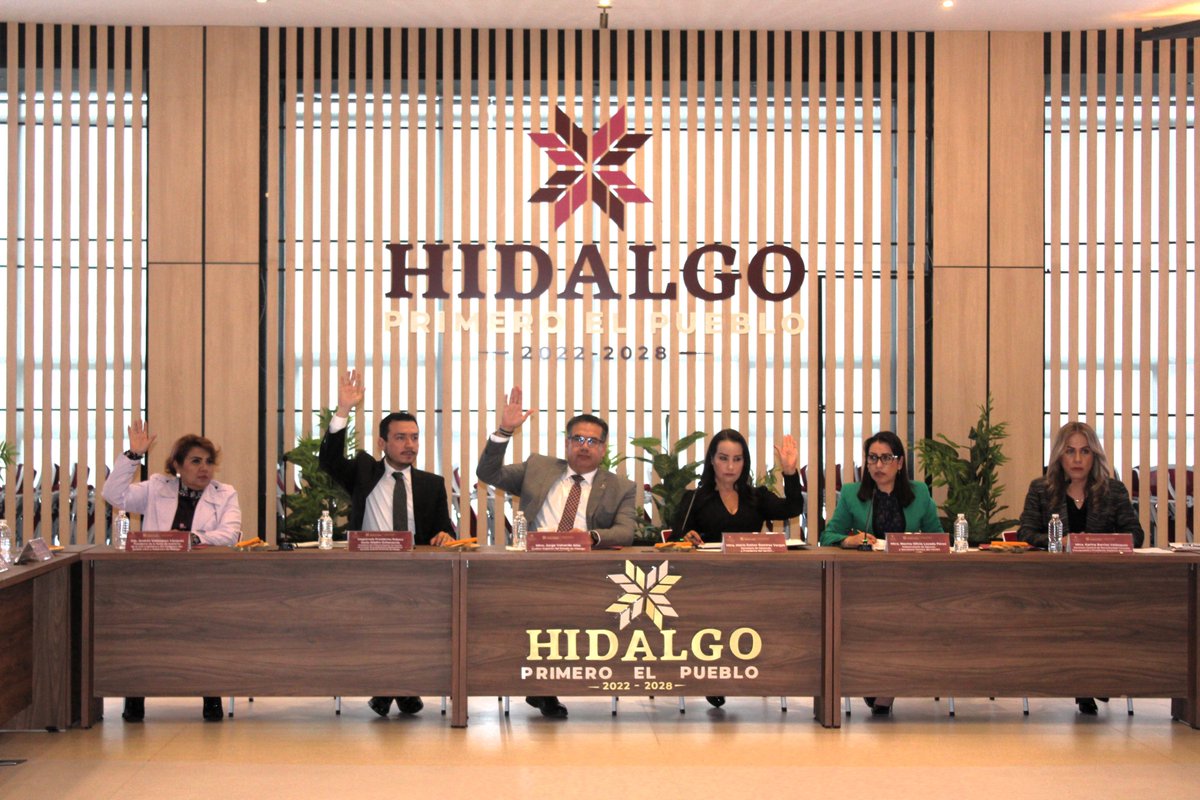 ASEH_Hgo's tweet image. El Mtro. @jorvalverdeASEH celebró, durante Reunión Ordinaria del #CACEH, que Hidalgo ocupe el 2.º lugar nacional en rendición de cuentas.
También se hizo entrega de constancias del Diplomado en Contabilidad Gubernamental impartido por @INDETEC_mx ¡Avanzamos con transparencia!