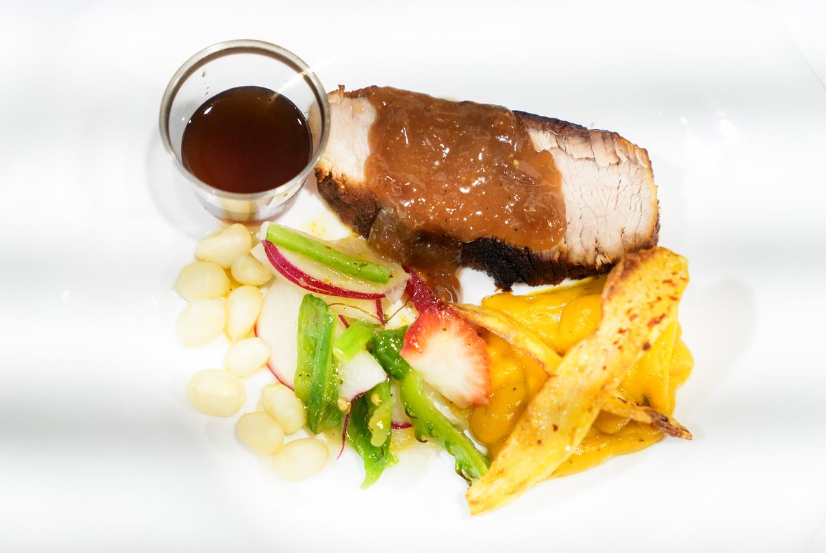 ¡Cuánto talento! 🫶🏽

👩🏻‍🍳 El Rural Chef 2025 nos muestra todo el ingenio y la capacidad creativa de l@s cociner@s azuay@s. 👨🏼‍🍳 🍽️
 
#RuralChef2025
#AzuayMeEncanta
#JotaLloretPrefecto
#AzuayEsElDestino