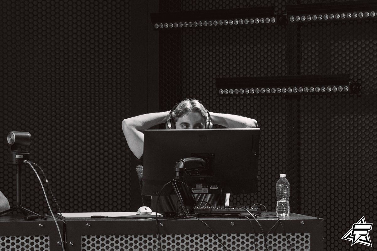 muenstergg's tweet image. 📸 Frag Blocktober album is uploaded.
JLimaPhotos.pixieset.com/fragblocktober/
This event was @fragadelphia's strongest team turnout with the highest stakes final we've ever had. Fnatic and 9ine put on an incredible show, going all 5 maps to win the last EU Budapest Major spot.
Very happy with…