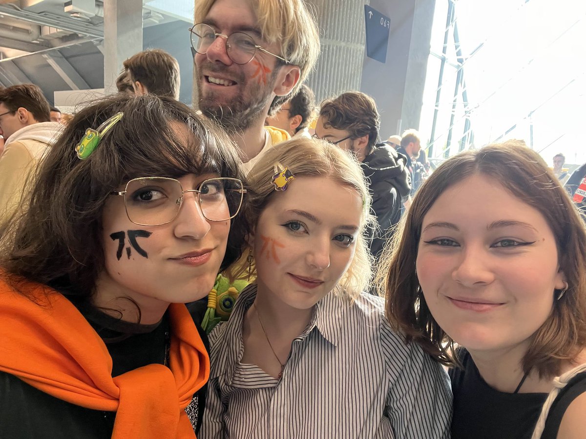 ꒰ა ash ໒꒱ tweet media