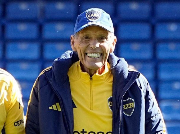 12Maibj's tweet image. Me niego a creerlo. Nunca va a haber nada más hermoso que haberte visto vestir estos colores con esa sonrisa.