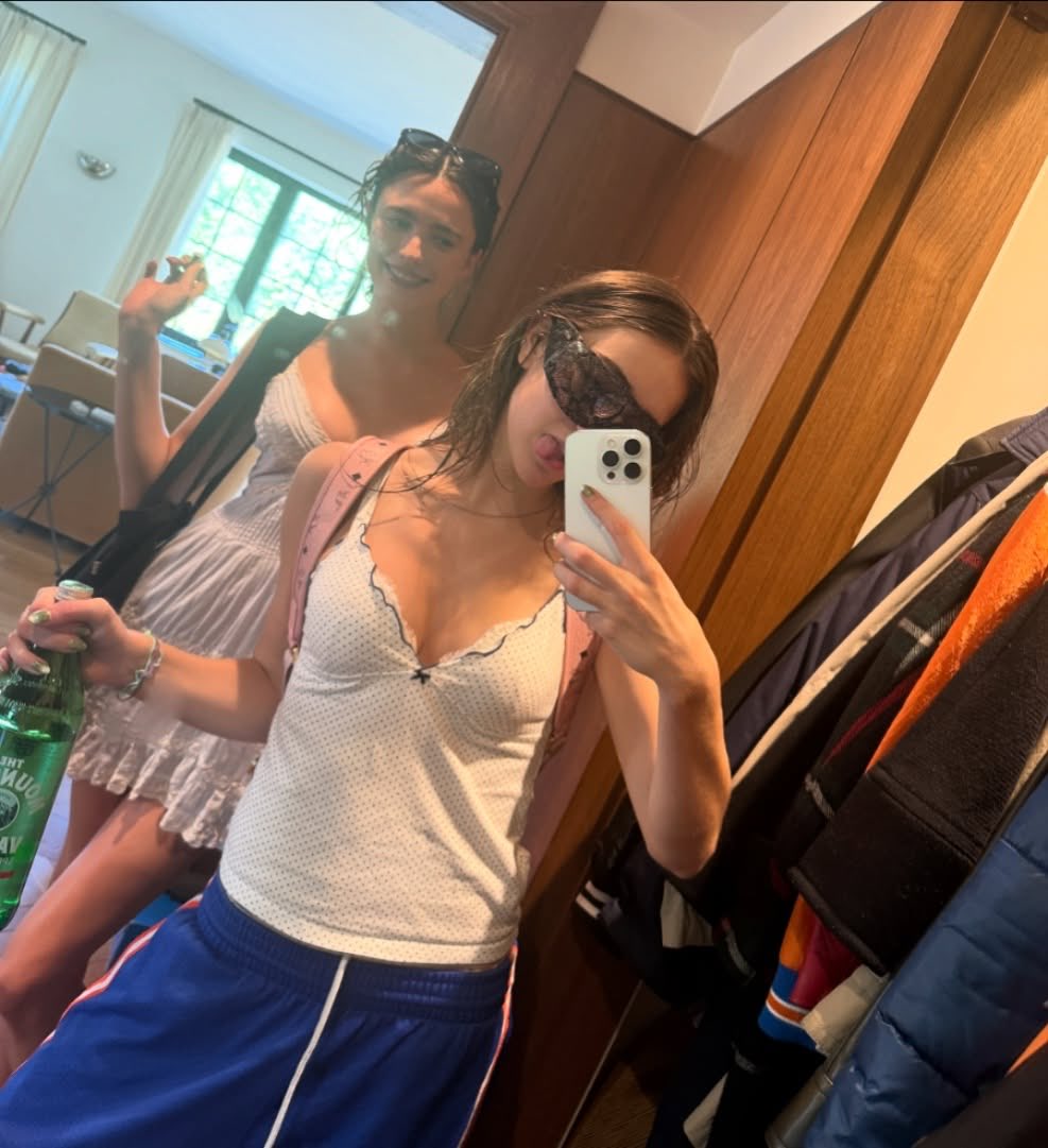 📲 Lace Manhattan and Dixie Normus via Instagram
