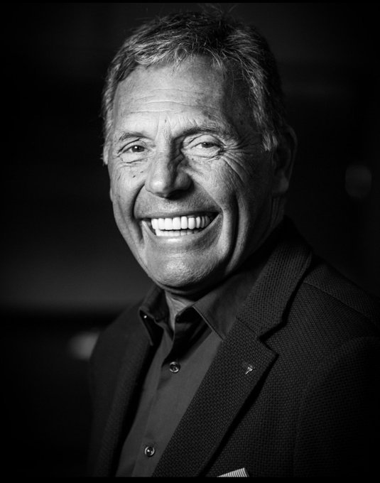 Murió Miguel Ángel Russo. 

Desde #River expresamos nuestro mayor dolor y tristeza. 

Condolencias a su familia, amigos y a todo el Club Atlético Boca Juniors.

Q.E.P.D. Miguel.