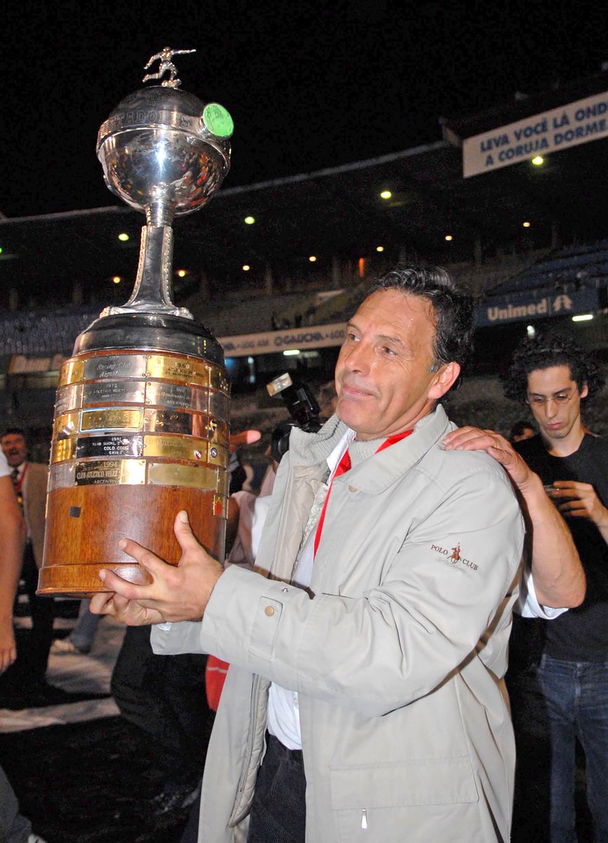 Gran persona y entrenador, durísima noticia. QEPD 🕊️