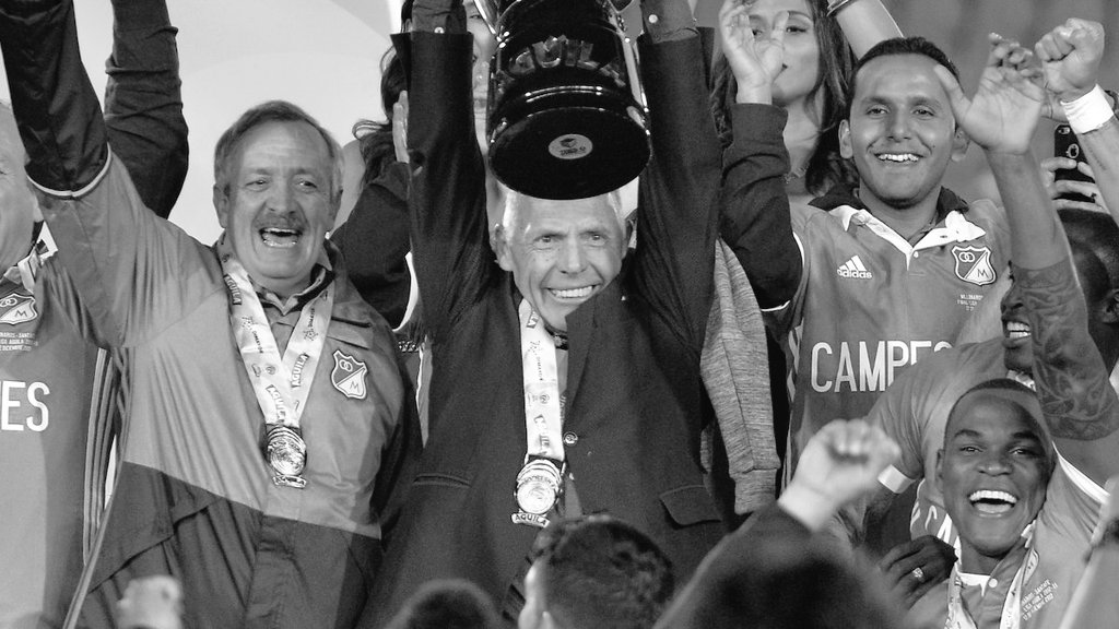 La gloria y el sentimiento que lograste en millones de corazones, siempre será eterno.

Descanse en paz y aliente desde el cielo, Don Miguel.

🙌🫶🏻Ⓜ️⚽️🍃