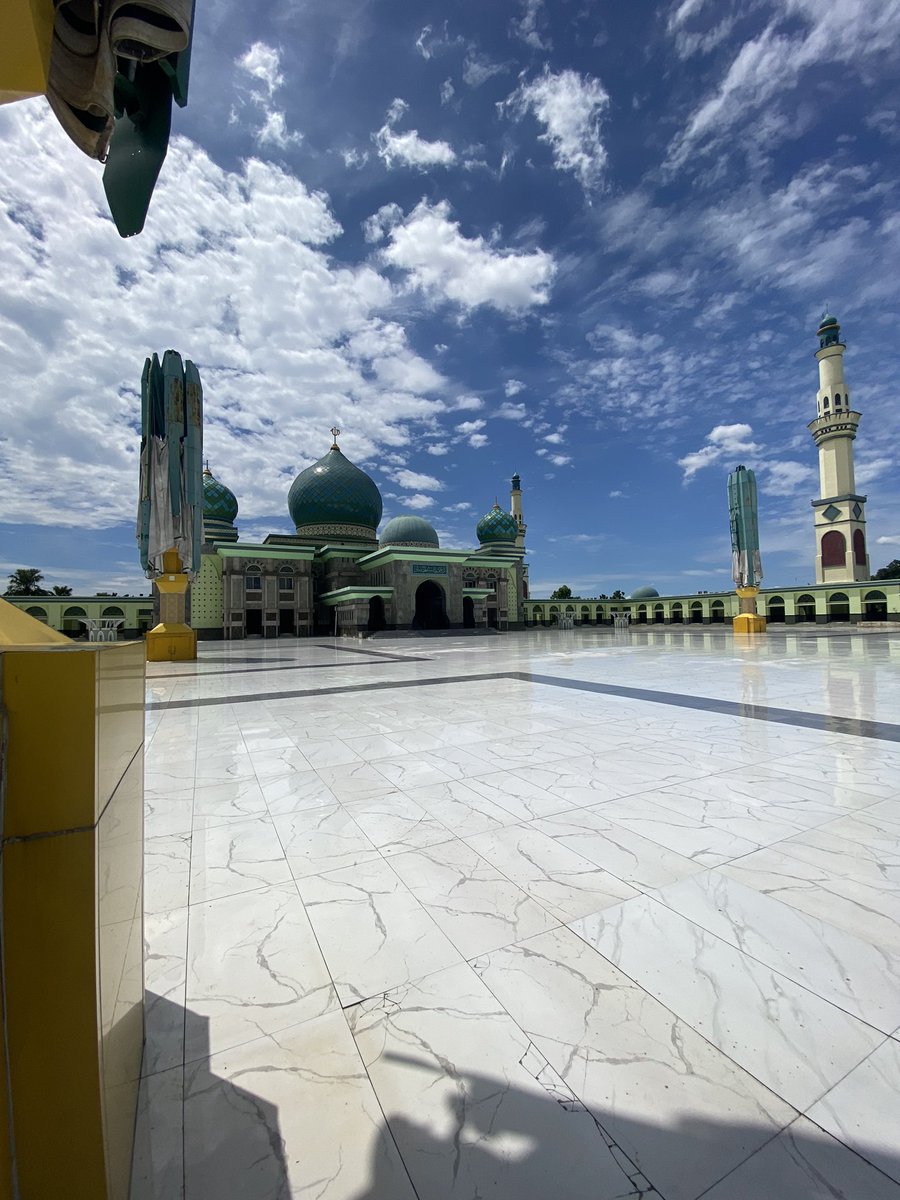 sayogif's tweet photo. Singgah di Masjid Agung setiap kota - Edisi Provinsi Riau https://t.co/xYzr2hfkxT