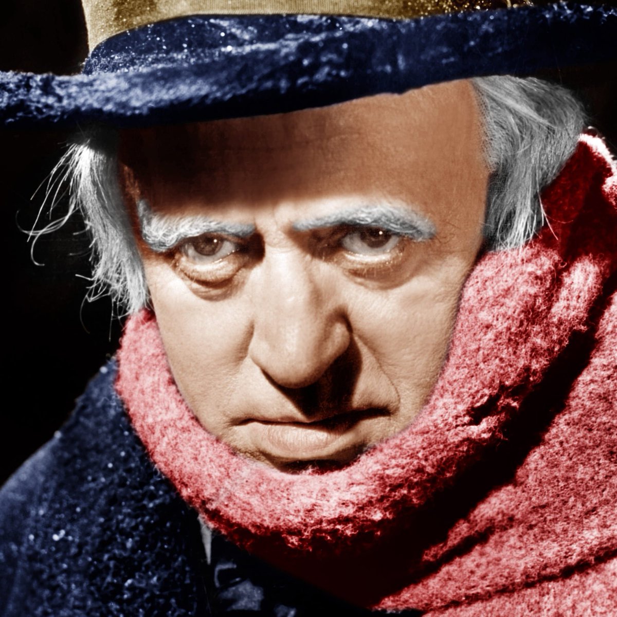 DrBuzz_Forensic's tweet image. Actor Alastair Sim was #BornOnThisDay, Oct. 9, 1900. Considered a great stage actor he also appeared in more than 50 #British films, but best-known for, #Hitchcock's Stage Fright (1950), & Scrooge (A Christmas Carol) (1951). Battling #lungcancer he passed in 1976 (age 75) #RIP