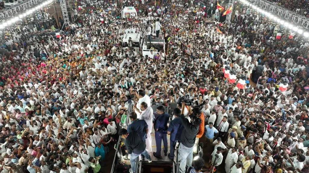 rajeshkannan27's tweet image. #குமாரபாளையம் தொகுதியில், பல கிலோ மீட்டர்கள் மக்கள் அலைக்கு நடுவே நீந்தி, எழுச்சிப்பயணக் கூட்ட நிகழ்வை வந்தடைந்தேன்.

திமுக கூட்டணி, வெற்றுக் கூட்டணி!

#மக்களைக்_காப்போம்
#தமிழகத்தை_மீட்போம்
#ByeByeStalin