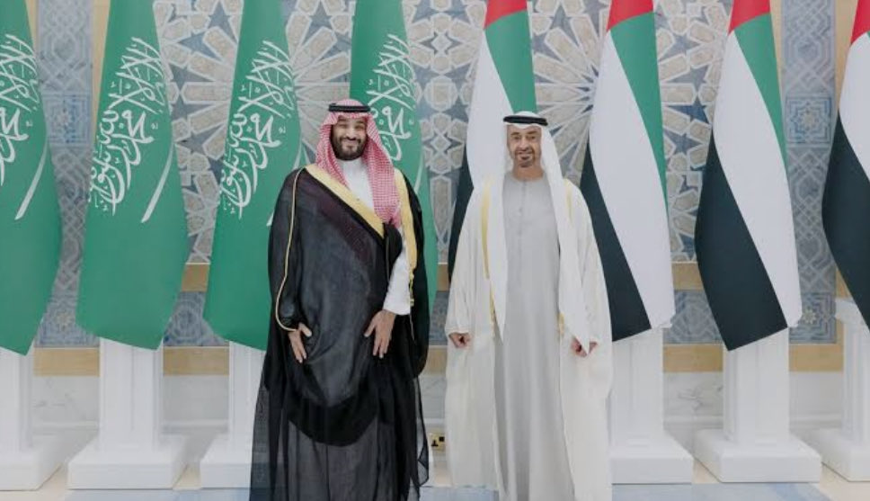 للتاريخ… الدور السعودي والإماراتي كان الأساس في فتح طريق المفاوضات وتحقيق بوادر السلام.
بفضل سياستهما الحكيمة ورؤيتهما المتزنة، انطلقت مبادرات التهدئة .