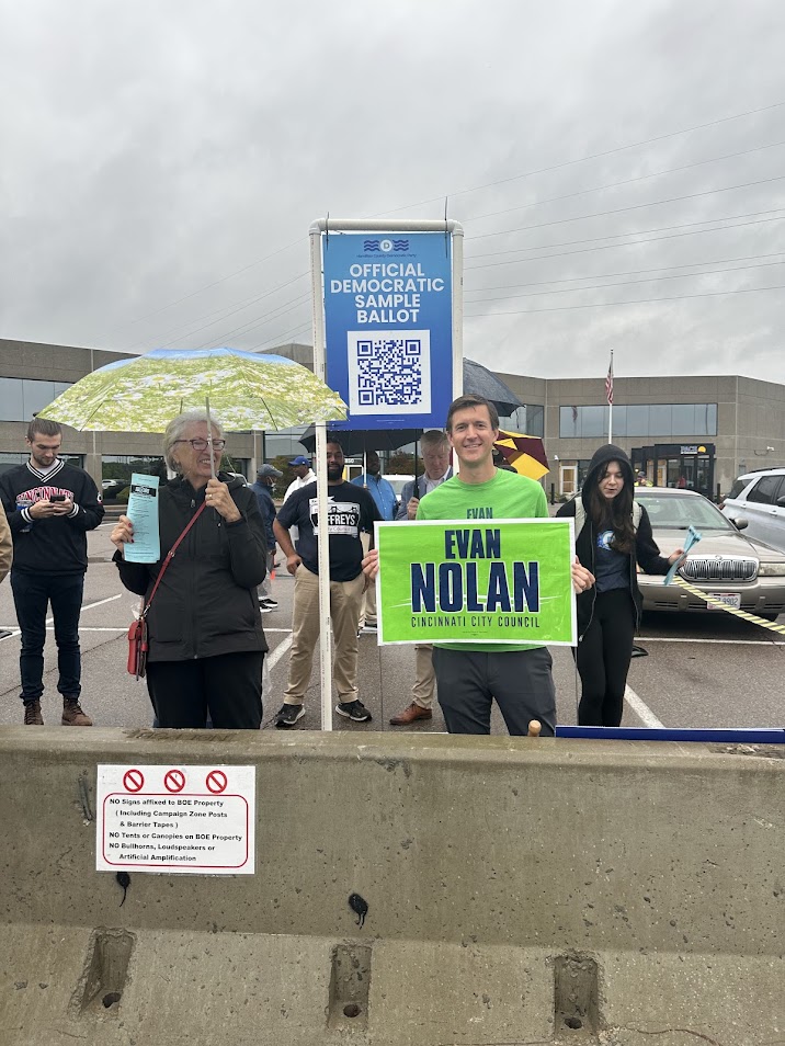 Vote_Nolan's tweet photo. The rain did not stop us from having a great time kicking off early voting at the Hamilton County Board of Elections yesterday! Make sure you have a plan to get out and vote, and bring a friend. Early voting information can be found at https://t.co/2quyYMRWGy https://t.co/9LJJPgjYR0