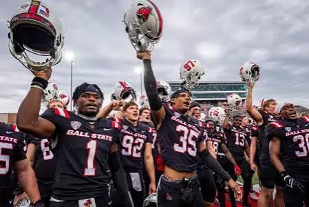 Blessed to receive offer from <a href="/BallStateFB/">Ball State Football</a> <a href="/CoachSiwicki/">ADAM SIWICKI</a>
