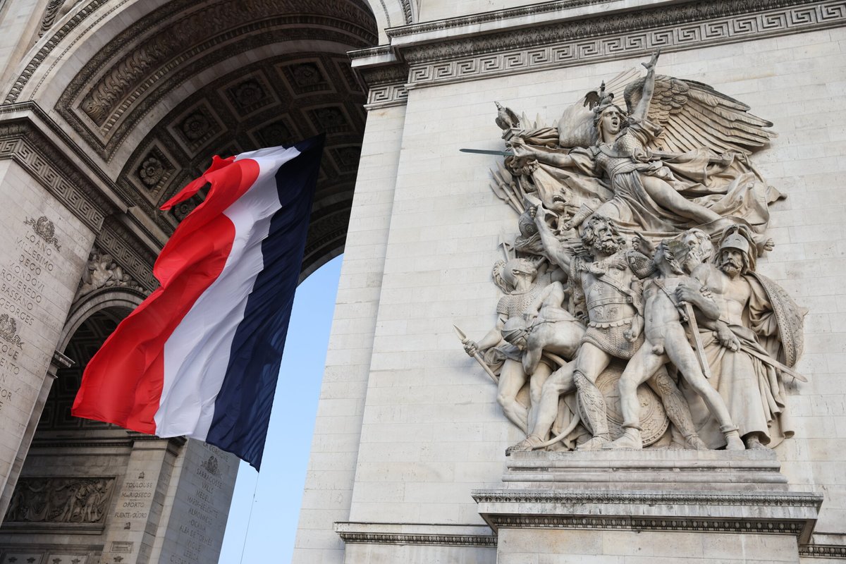 Le Parisien tweet media