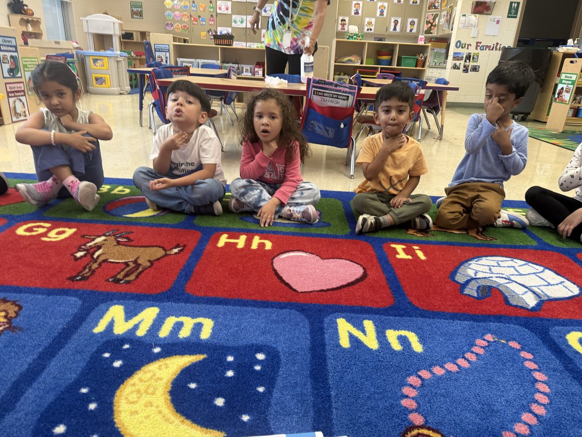 MissVatLP's tweet photo. Room 8 was learning about loud and soft sounds! We felt our throats to feel the different vibrations that loud and soft sounds made! #EveryDayCountsinNBTPK #Room8isGreat #KickstartLiteracy https://t.co/VABBIRzskL