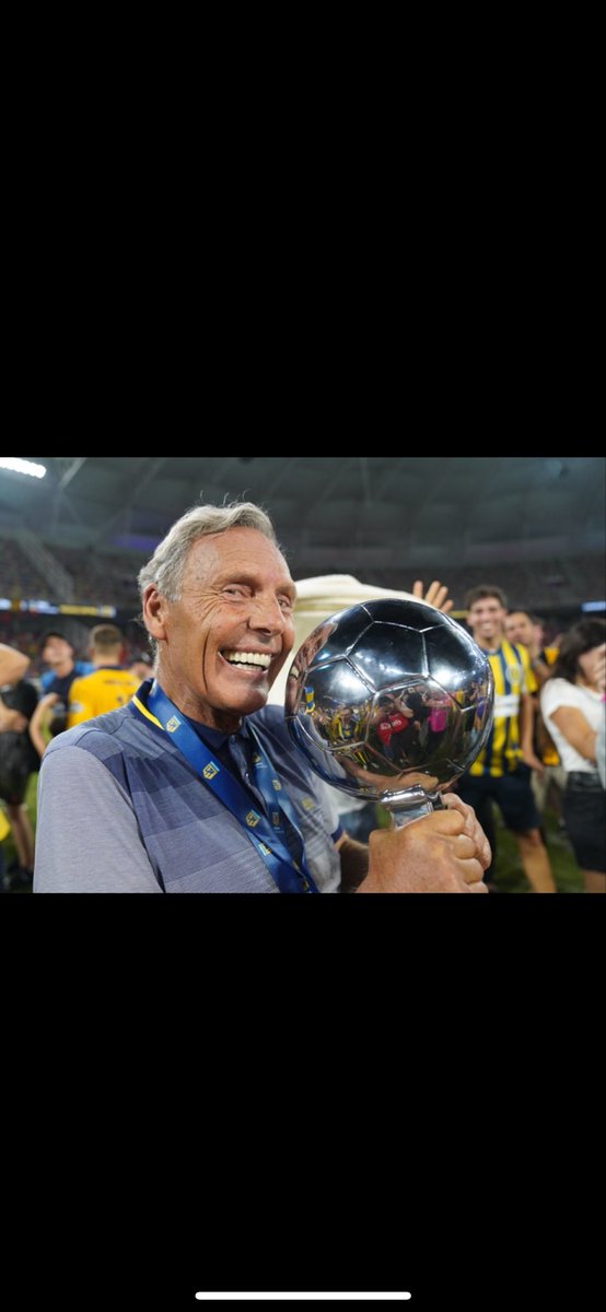 nazandreanii_'s tweet photo. el que nunca nos solto la mano, un guerrero de central. SIMPLEMENTE GRACIAS🕊️❤️🇺🇦. https://t.co/4DQjVBxd00