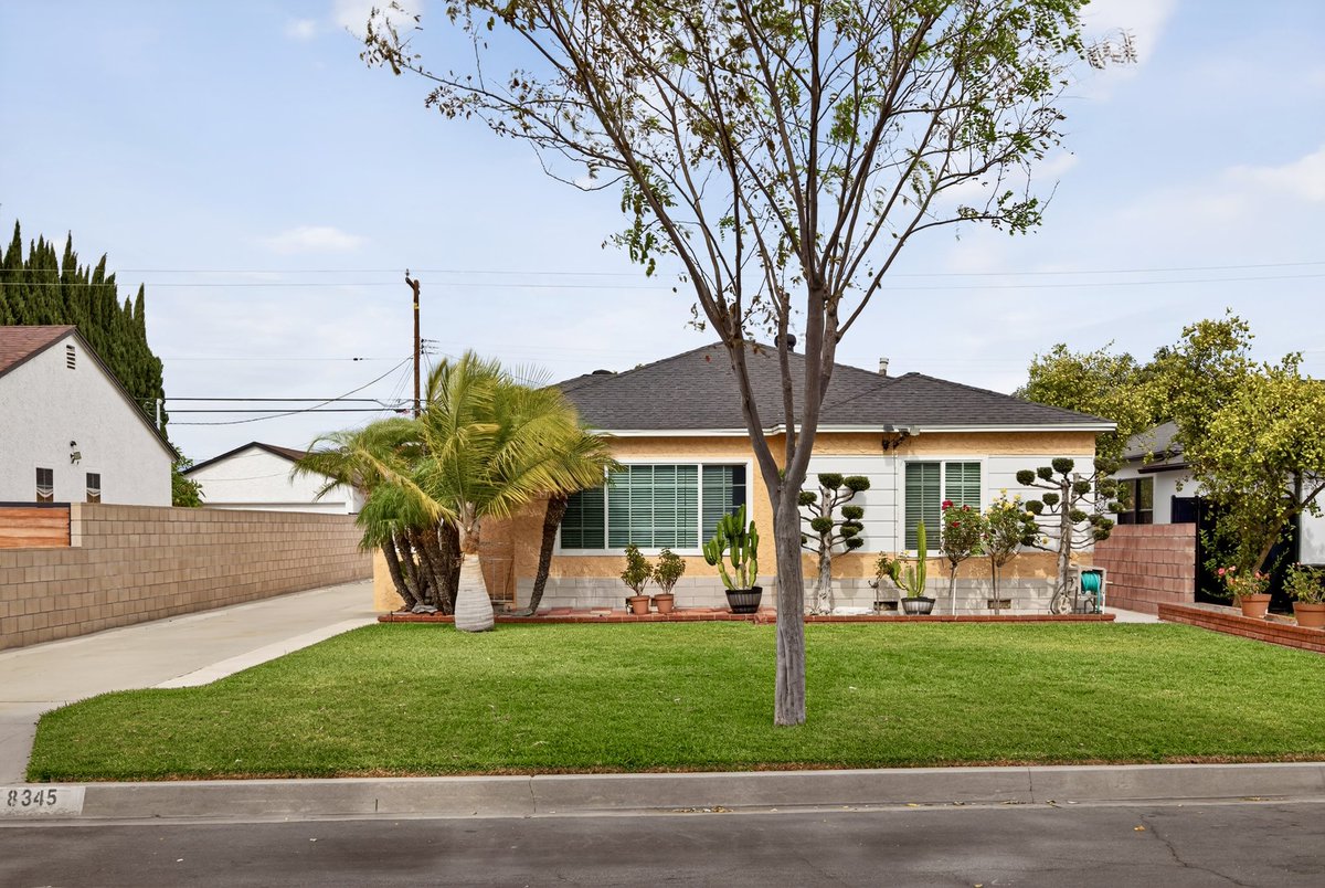 Danny_Re323's tweet photo. 🏠 FOR SALE

8345 Boyne St, Downey, CA!
• 4 bed
•3 bath
•1606 Sqft

Contact me for more information 📲

Daniel Calderon Jr🏡
DRE License # 02062974
Executive Bankers Realty 
Direct : (323) 997-9730

#downeyca #downeyhighschool #warrenhighschool #downeylanding #downeycalifornia https://t.co/jk1GJn6kVn