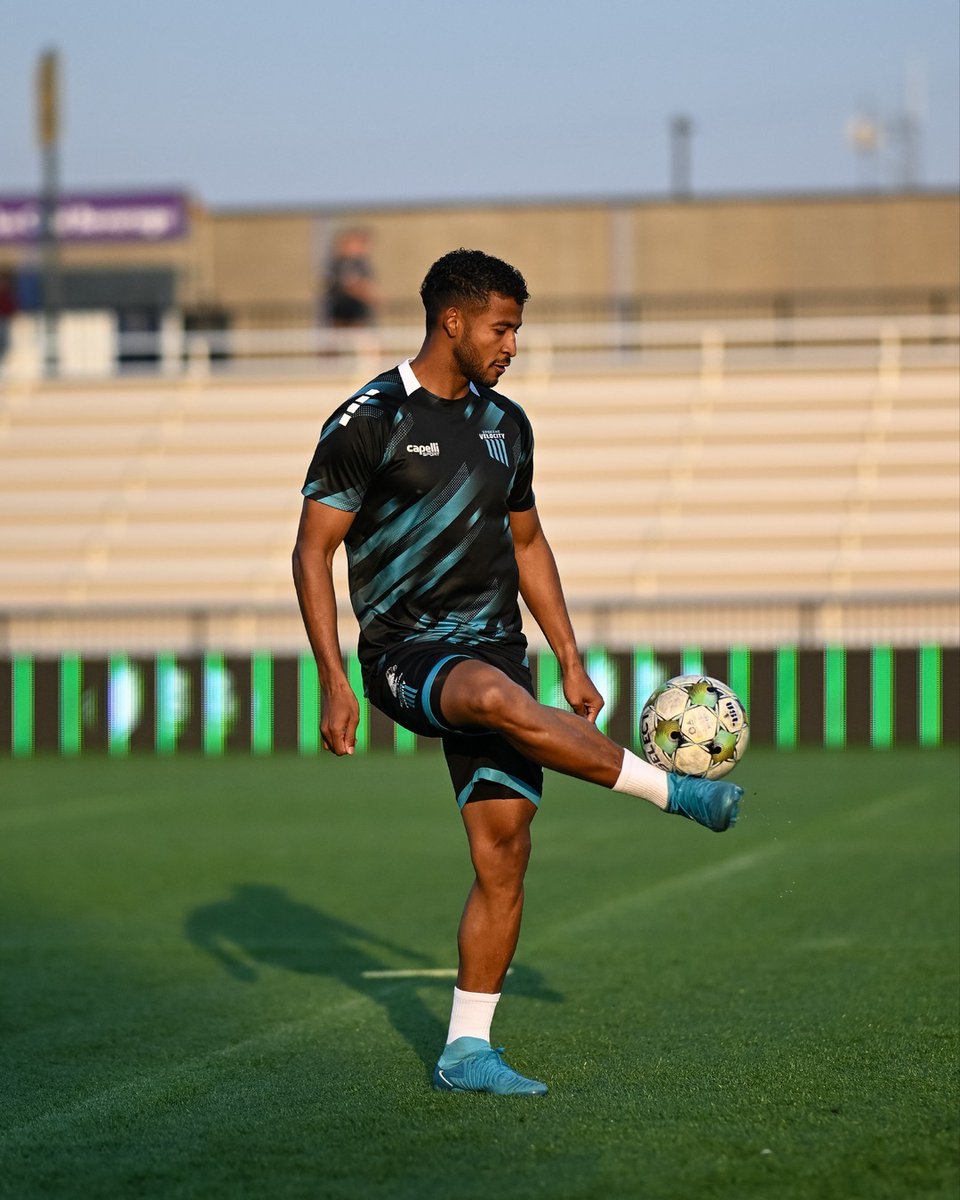 SpokaneVelocity's tweet image. From warm-ups to the final whistle, Capelli keeps us looking sharp 🫡

Come out to ONE Spokane Stadium this SATURDAY for our final home match of the regular season! 🎟️ Link in bio!

#SpokaneVelocityFC #LeagueOne #LetsGoSpo #UpTheFalls #WelcomeToTheEdge #UnfinishedBusiness