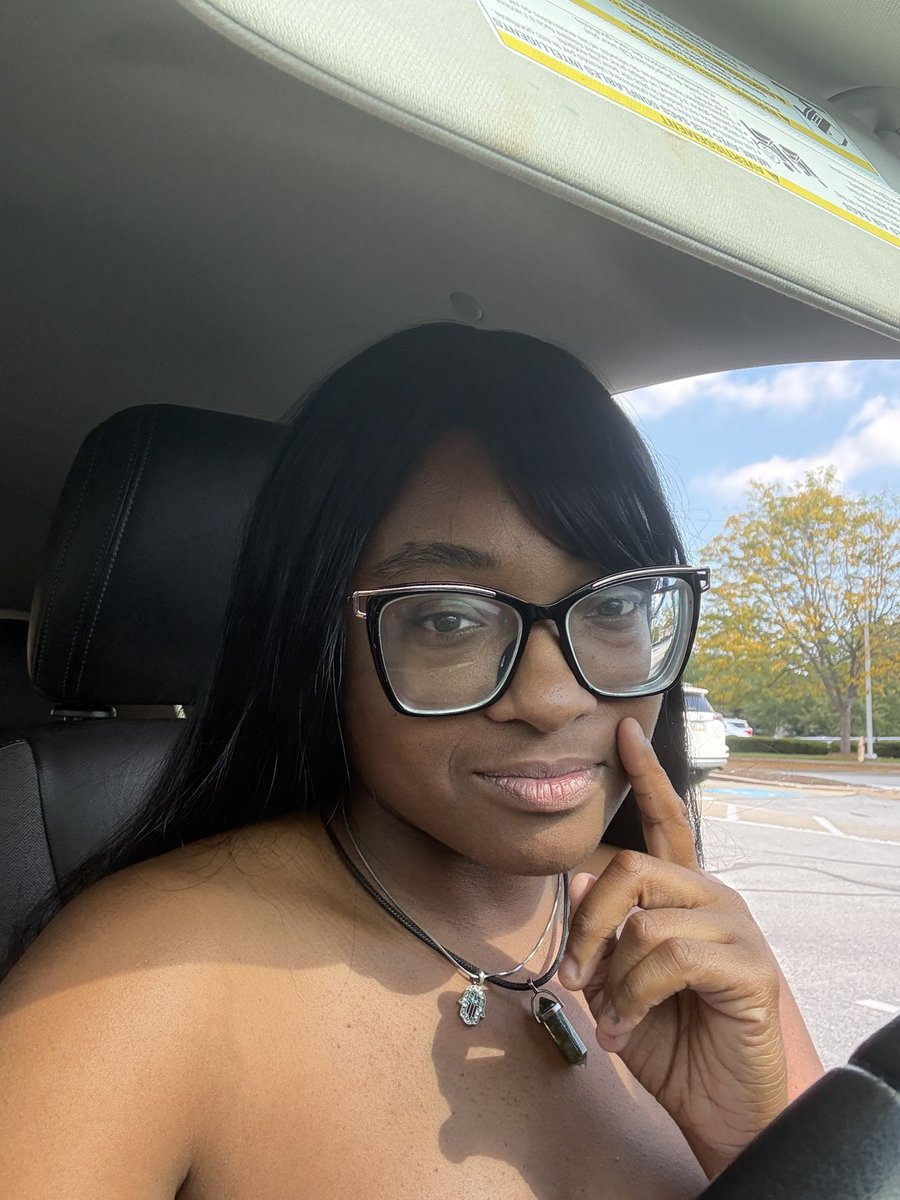 LiibraStorm's tweet photo. My Tribute is late. My birthday was 3 Days ago. My third eye crystal drew me here to collect my spirit. 
I go by Storm, power of the earth wind &amp; spirit. Cash App me with your blessings. $Herrbadd22 https://t.co/hTIyVxY2zU
