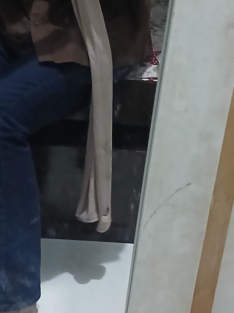 hcdoughty's tweet photo. ini kerudung kanan kiri panjangnya segini, bs dijadiin selendang https://t.co/th0vtJNuk1