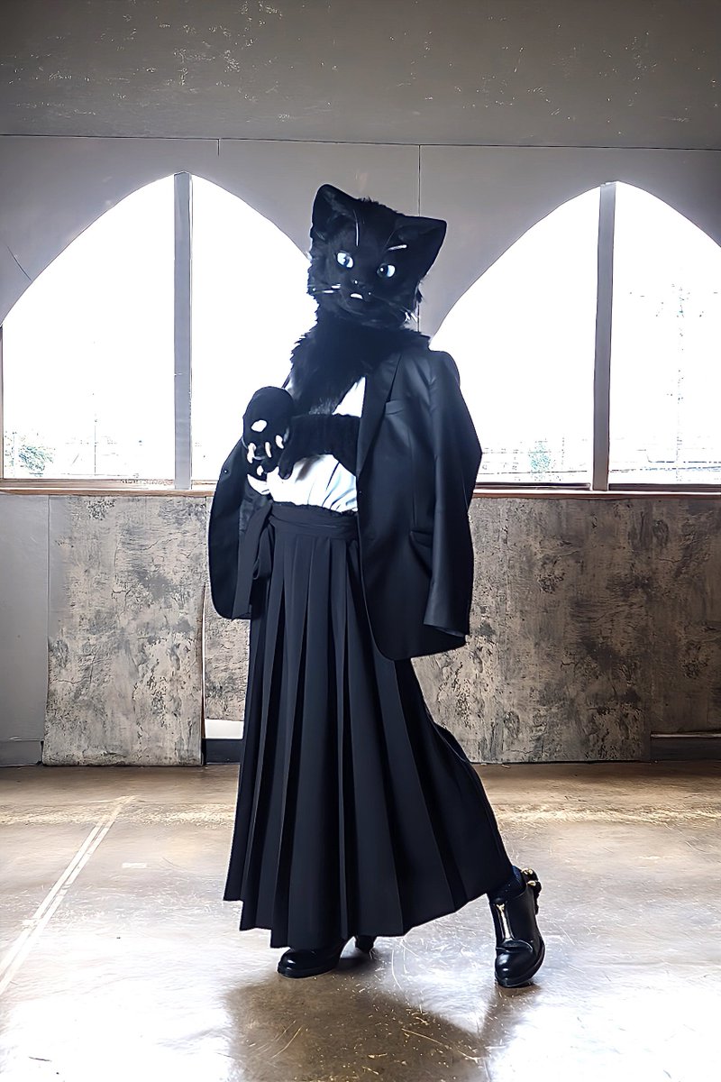 割と頻繁に、「いりあさん女性かと思った！」って言われるんですが、生まれた時から男の子です！🐈‍⬛😹
(多分いりあが悪い)