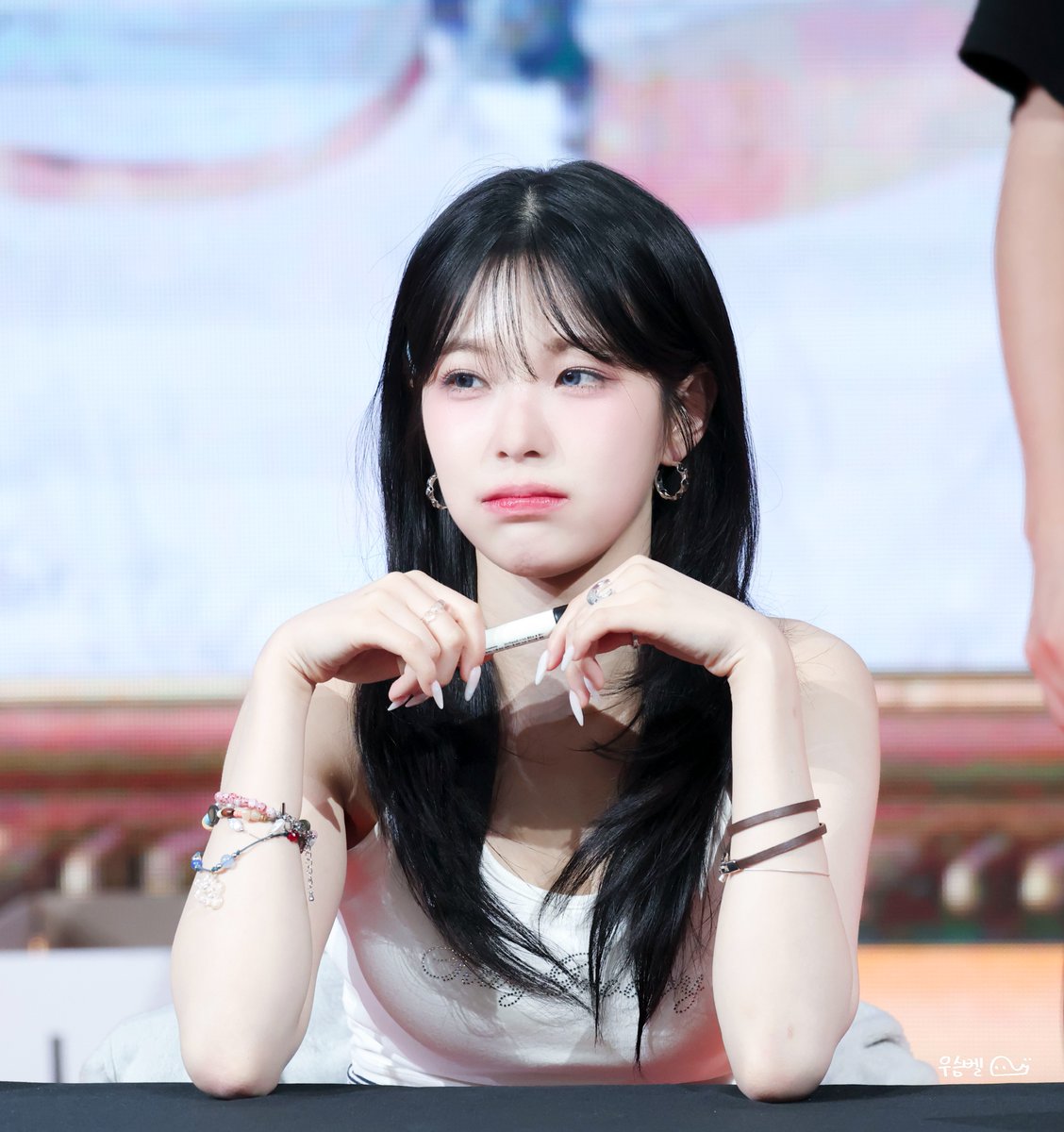 suhyun2141's tweet image. 250627 메이크스타 팬사인회 백지헌 2p

#프로미스나인 #백지헌 #fromis_9 #BaekJiheon