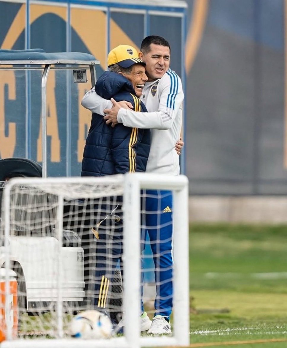 EuugeEu's tweet photo. El tiempo no solo pone las cosas en su lugar, sino también le da la razón a Juan Román Riquelme 
Gracias por ser de Boca https://t.co/uyttqmwHWz