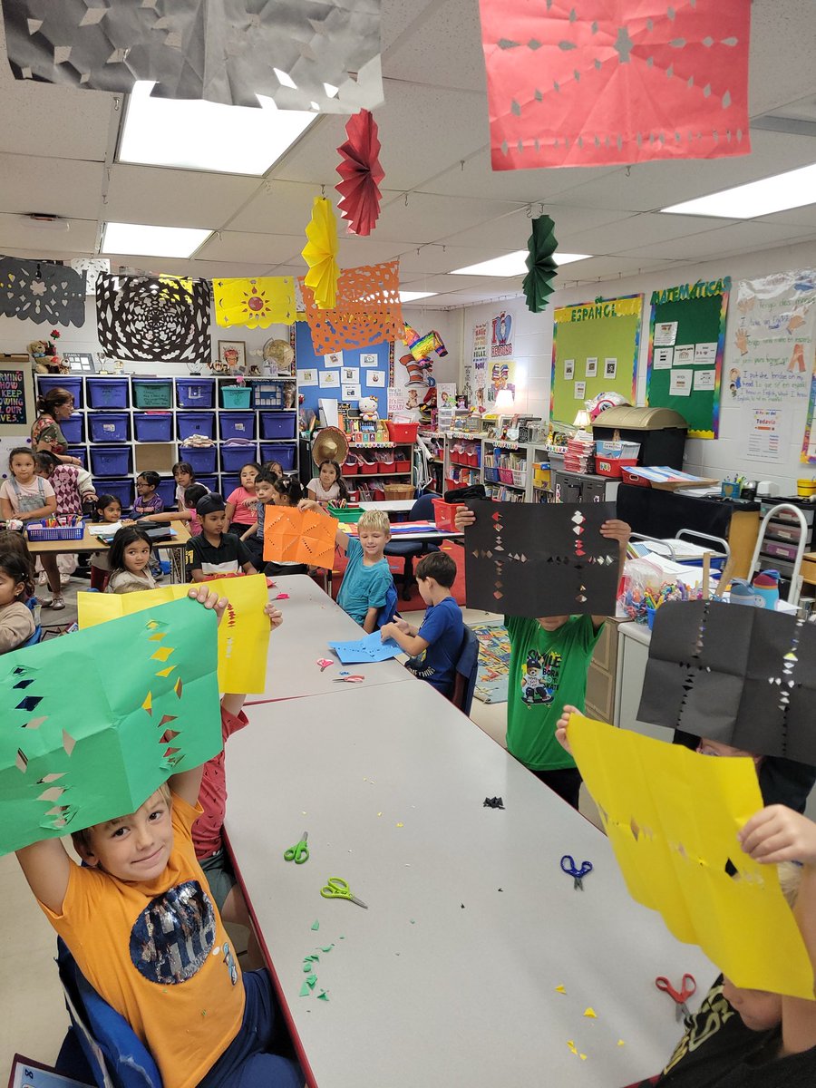 Sra. Mantzoukis’s DL 1st graders hosted their monolingual classmates this week to teach them about various types of Latino music. In English, the students shared info about Salsa, Bachata, Cumbia, and Mariachi. Then the students had a chance to create papel picado. <a href="/School_D15/">McHenry School District 15</a>