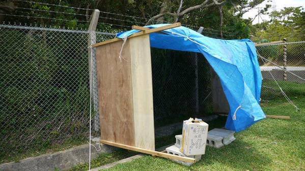 自然を守れと言いながら
自らの小便を海に垂れ流す連中とは
大違いですね。
第15旅団の皆さん、米軍の皆さん、
ビーチ清掃ありがとうございました。