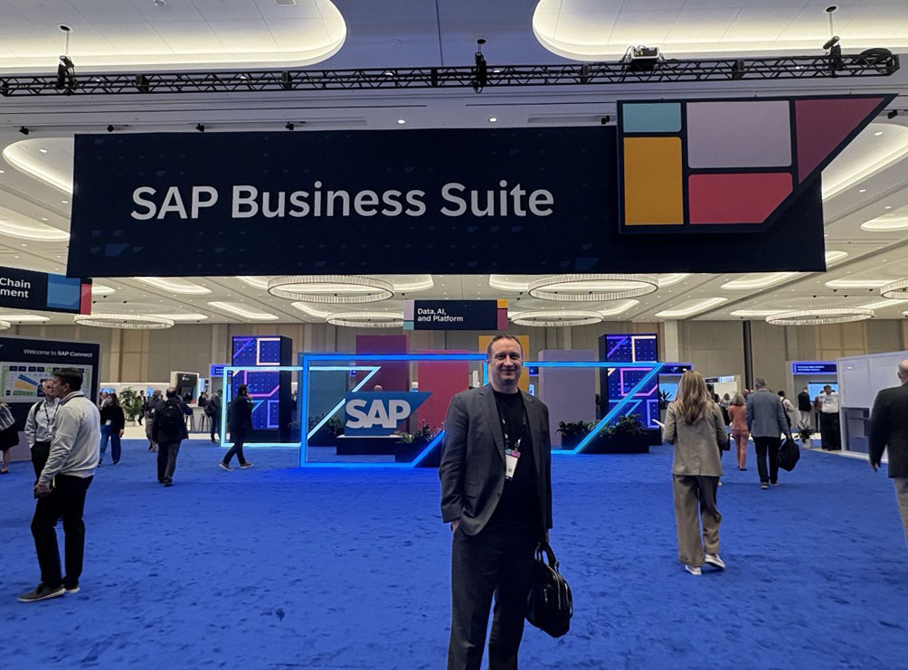 JoernKeller's tweet image. Enjoyed greeting our customers and partners today at #SAPConnect in Las Vegas. Many thanks to everyone who attended! We look forward to continuing the conversation… #SAPBusinessNetwork #supplychain #procurement #logistics #assetcollaboration #artificialintelligence