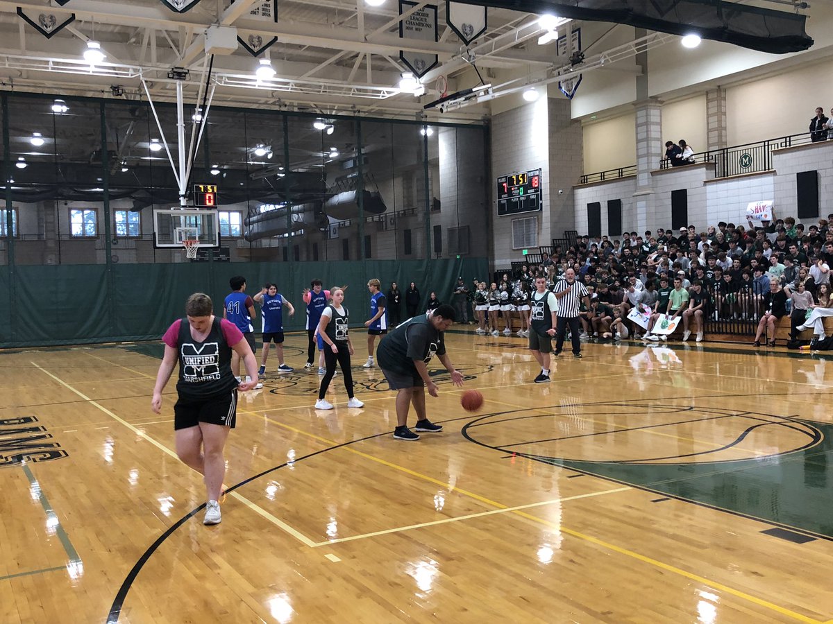 Marshfield Athletics tweet media