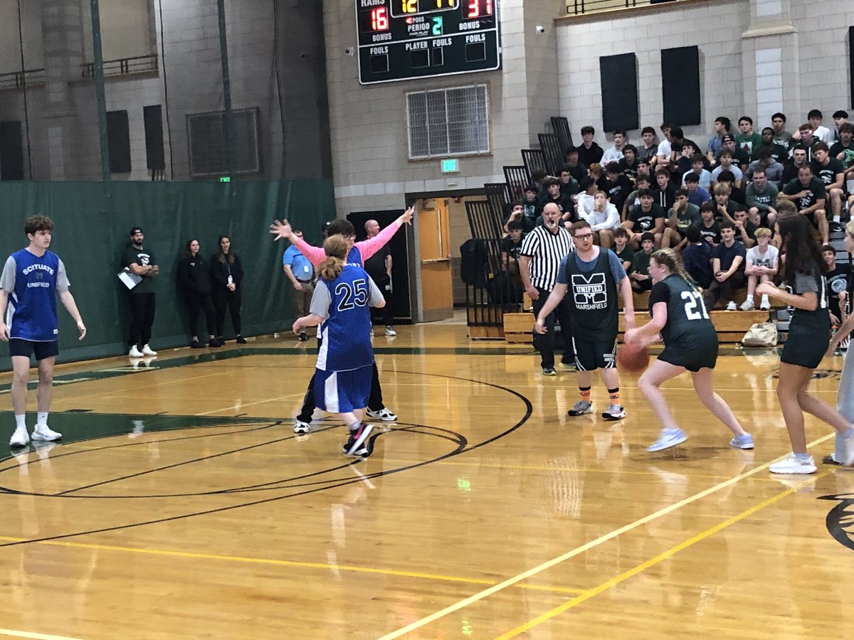 Marshfield Athletics tweet media