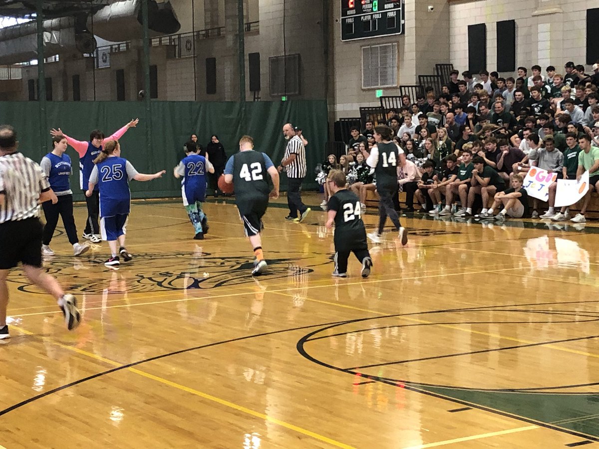 Marshfield Athletics tweet media