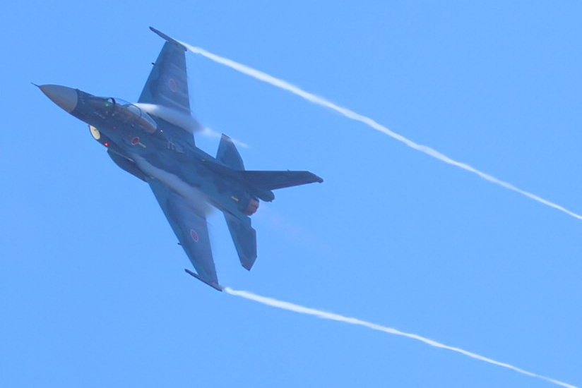 岐阜基地航空祭2025まで…あと3日！
日に日に高まる期待♪

F-2には青空が良く似合います✨
(写真は  2024年の航空祭より)
2024.11.17

#航空自衛隊岐阜基地航空祭2025
#航空自衛隊岐阜基地
#飛行開発実験団
#飛実団部隊創設70周年
#航空自衛隊
#JASDF
#jasdf
#F2
#バイパーゼロ
#各務ヶ原